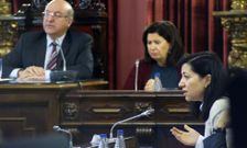 <span lang= es-es >Fern�ndez, Mart�n y Soto.</span> �urea Soto, a la derecha, con Marga Mart�n y Agust�n Fern�ndez, inmersos en varios de los procedimientos que a�n est�n en fase de instrucci�n. 