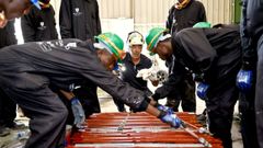 Curso de formaci�n para inmigrantes en el astillero Arm�n de Vigo.