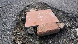 Bache en la traves�a de Fonte Cunt�n, en Cambre.