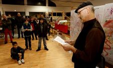 Clausura da Mostra de Artistas e Artes�ns, onte no mercado.