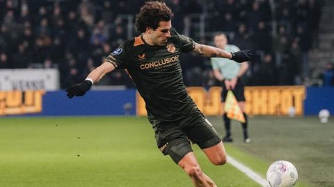 El ex del Celta Miguel Rodr�guez, en un partido de la presente temporada con el Utrecht.