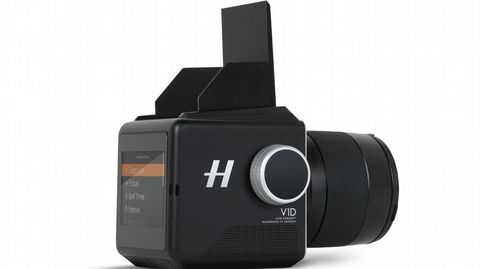 Hasselblad v1D | Una cmara modular. El mtico fabricante sueco present en Photokina una cmara formato 1:1 a la que se le pueden aadir accesorios como empuaduras o visores.