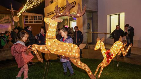 En Coristanco xa gozan das cores do Nadal