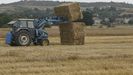 Un tractor, en Vilar de Santos (Ourense)