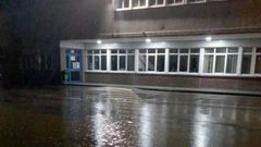 El IES de Nore�a, cercado por el agua