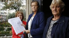 Firmas en el�el Obispado para que se quede el �cura joven�