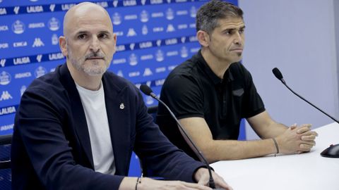 Fernando Soriano y Antonio Hidalgo, en la presentación del nuevo entrenador del Deportivo