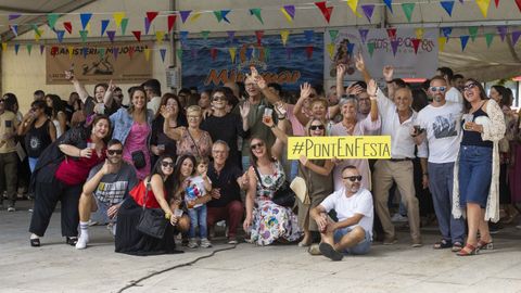 Sesi�n verm� de las Festas da Barqui�a de Ponteceso, en imagen de archivo