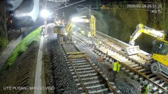 Trabajos para conectar el apartadero a la red general.