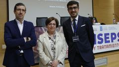  El gerente del �rea sanitaria, F�lix Rubial, l la jefa de Medicina Intensiva del CHUO, Mar�a Jos� de la Torre, y el director de Galisepsis, Pablo Vidal Cort�s