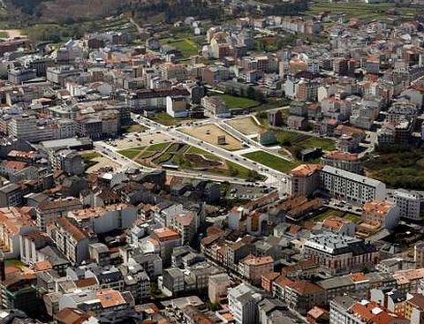 El n�cleo carball�s es el m�s poblado de la zona, con 18.190 vecinos.