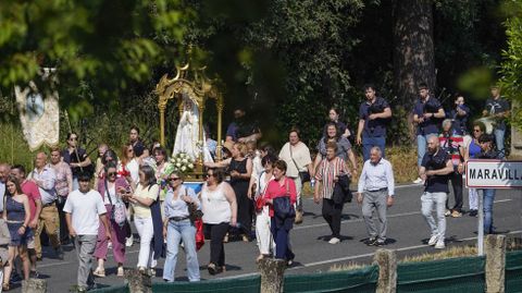 La Virxe das Maravillas durante la procesión.