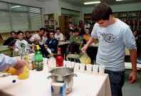 Una actividad en el Mac�as Namorado de Padr�n para conocer bebidas alternativas al alcohol.