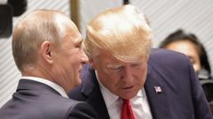 El apretn de manos entre Trump y Putin