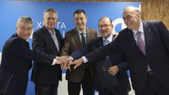 De izquierda a derecha, Ricardo Cao, Antonio G�mez Caama�o, Rom�n Rodr�guez, Antonio L�pez y Manuel Reigosa