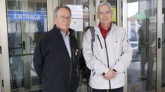Los hermanos Jos y Francisco Varela, hijos de un represaliado del franquismo, el viernes en los Juzgados de Ferrol.