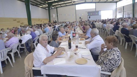 Comida de la tercera edad de Guntn 