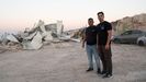 Tamer Galih, de 23 aos, y su to Yahya, en Cisjordania.