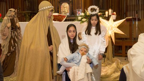 Bel�n viviente en la iglesia San Xo�n Bautista de Carballo