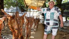 Festa do carneiro o espeto de Mora�a