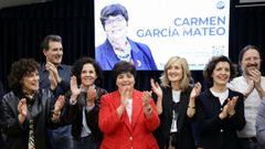 Carmen Garc�a Mateo xunto ao equipo de N�s Universidade que a acompa�ar� no reitorado.