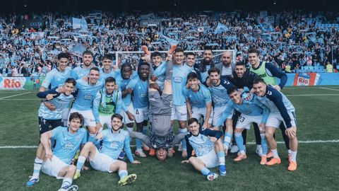 Los jugadores del Celta, celebrando un triunfo en Bala�dos en la temporada 2026/2027.