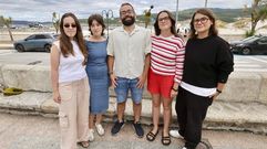 J&oacute;venes impulsores del Cineclube Portoz&aacute;s, ayer en Laxe 