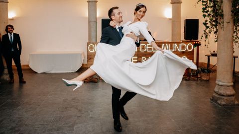 Una pareja residente en Suiza bailaron vals y pasodoble con coreografa de ngel Garca y Begoa Dacosta