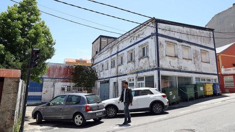 El nuevo bloque de edificios se levantar� en el lugar que ocupa una antigua nave de transformaci�n de pescado, al lado del pazo de San Lorenzo