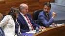 El presidente del PP de Asturias, �lvaro Queipo (d) y los diputados populares, Beatriz Polledo (i) y Luis Venta (c)