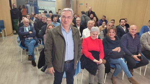 Luis Menor, en la primera reunin de la gestora del PP ourensano.