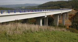 Viaducto de Bat�n, muy cerca de Agualada.