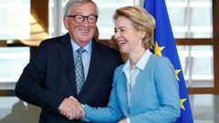 Ursula von der Leyen  se reuni� este lunes con su predecesor, Jean Claude Juncker