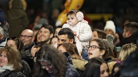 Cabalgata de Reyes de Ourense.En Ourense miles de niños pidieron a los Reyes Magos caramelos y disfrutaron con una cabalgata de dos horas de duración