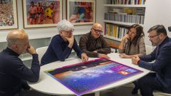 Jos� Manuel Baltar y Juan Rivas con los responsables de Fundaci�n Contempor�nea y La F�brica