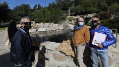Manuel Varela, Arturo Fernndez y Enrique Camoeiras, miembros de la plataforma que urge la reapertura de las termas