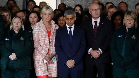 Minuto de silencio por las v�ctimas del atentado de Londres.