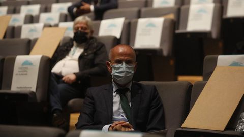 V�zquez asisti� al pleno en el que se ratific� su dimisi�n.