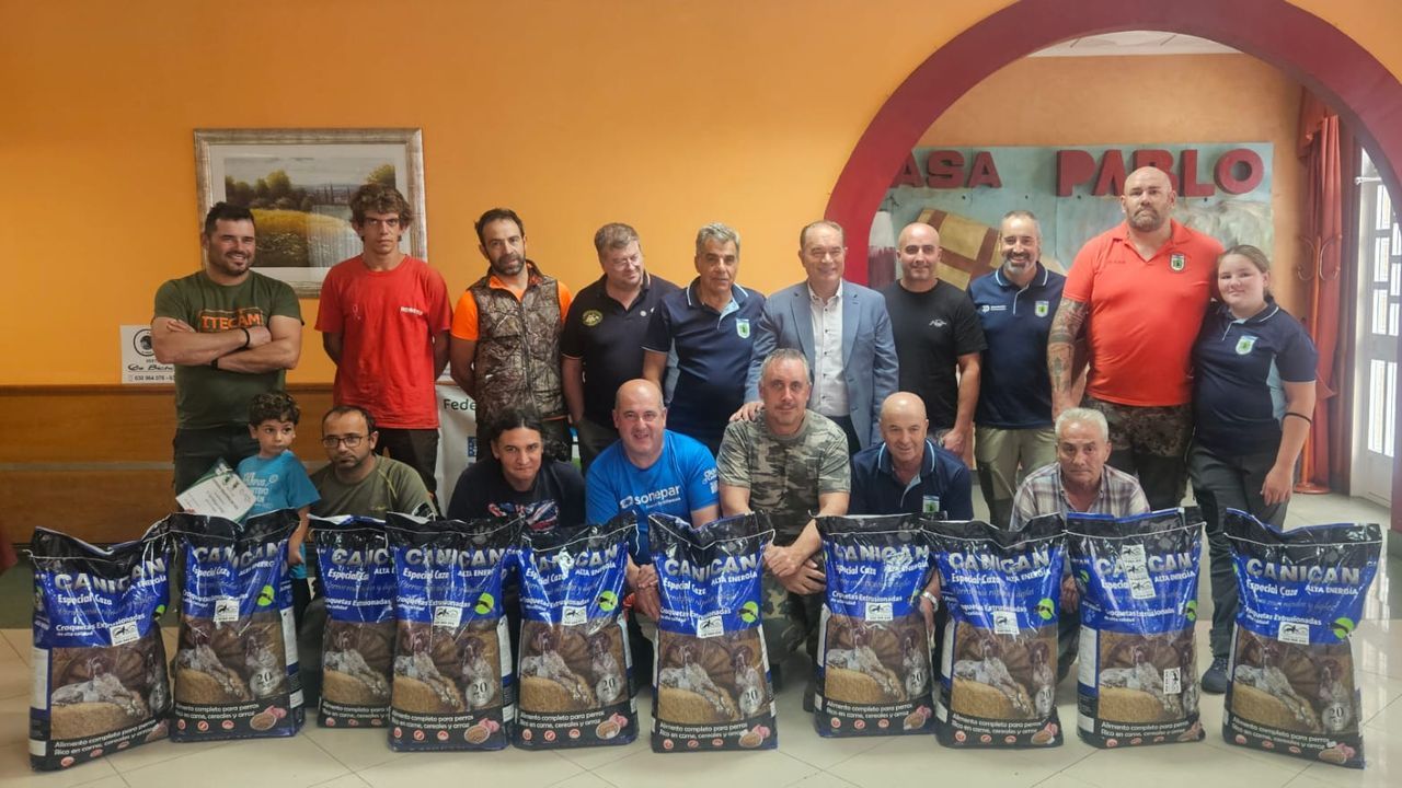 Éxito de la primera jornada intergeneracional de caza en Lalín