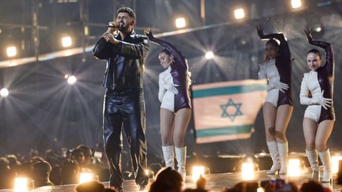 El cantante de Israel, Noam Bettan, interpreta la canci�n �Michelle�.