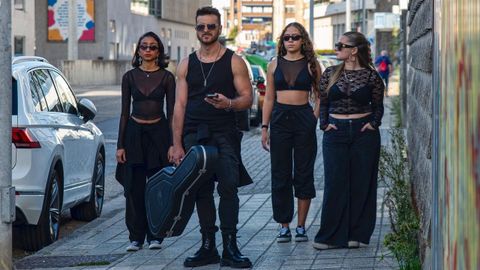 Antonio Luz, durante el rodaje del videoclip de Alal