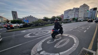 Ronda de Outeiro, enfrente de la estaci�n de San Crist�bal