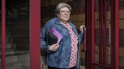 Tras cuatro d�as tirada en su ba�o, tiene que pagar 134 euros por ser rescatada por los bomberos