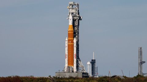 El cohete SLS de la misi�n Artemis II.