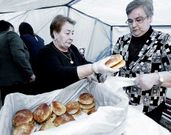 Los panes se vender�n a un euro la pieza, seg�n la organizaci�n.