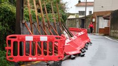 Tramo de un muro que se vino abajo en la calle Duques de Terranova