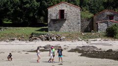 Visita escolar a Cortegada, que forma parte del parque nacional de las Illas Atl�nticas