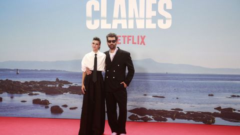 Tamar Novas y Clara Lago, en la premier en A Corua de la nueva serie de Netflix