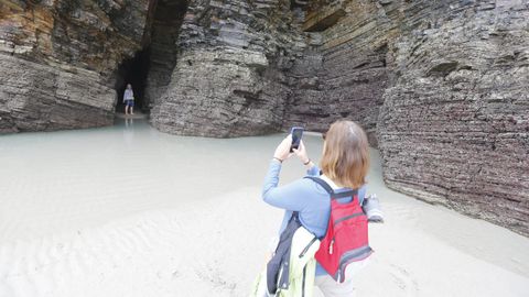 Playa de As Catedrais tras las mareas vivas