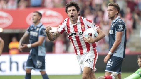 Gelabert celebra un gol